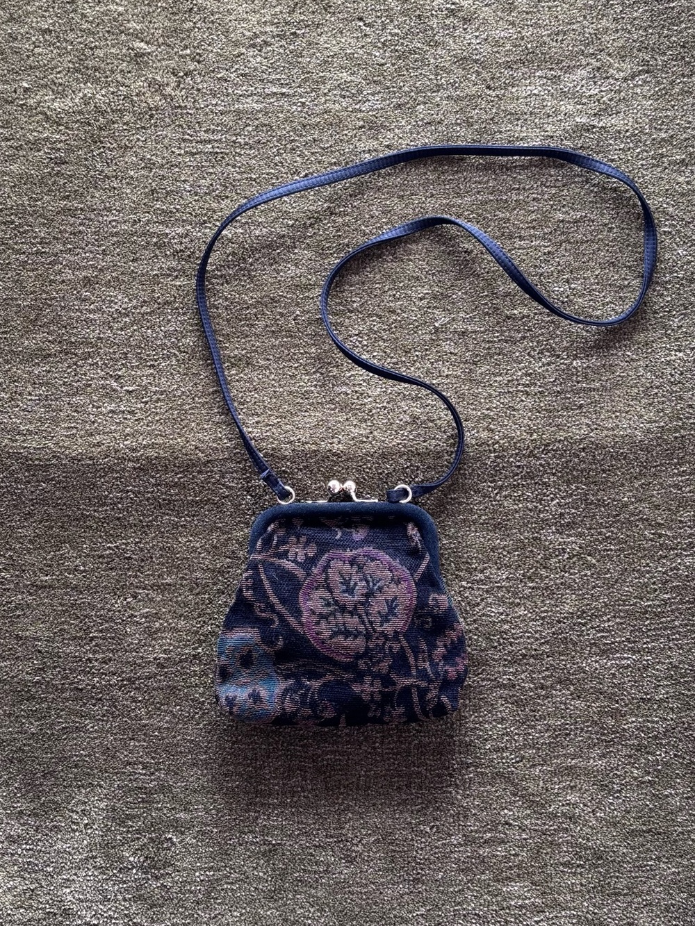 Vintage Liz Claiborne Coin Purse Crossbody Evening Bag Floral Embroidery